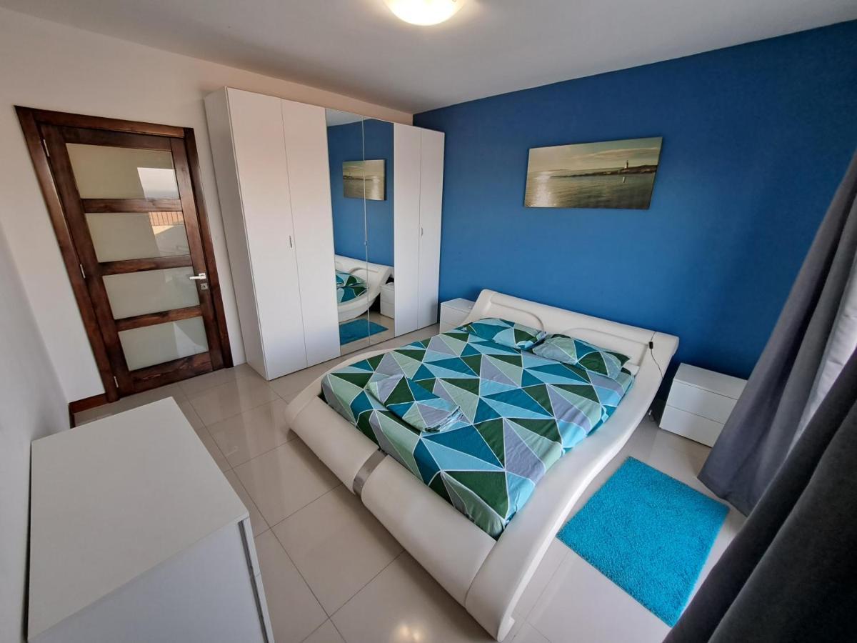 Sea View Penthouse Apartment Zebbug  Bagian luar foto